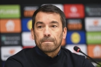 Beşiktaş ile yolları ayrıldı: Giovanni van Bronckhorst 5 ayda 3 milyon euro alıp gitti