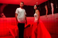 Hazal Subaşı ve Ulaş Tuna Astepe'den İsyan Ettiren Poz: "İkinci Uraz Vakası!"