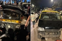 Mumbai'de Otobüs Kazası: 6 Ölü, 49 Yaralı