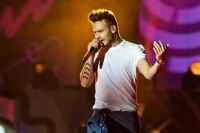 One Direction Grubunun Eski Üyesi Liam Payne Balkondan Düşerek Öldü!