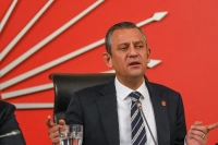 Özgür Özel'den Suriye Uyarısı: Savaş Kışkırtıcılığı Yapılmamalı