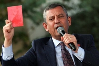 Özgür Özel'den 2. Kırmızı Kart!