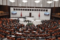 TBMM Yoğun Bir Mesaiyle Açılıyor: Gündemde Bolu Yangını, Kadın ve Çocuk Güvenliği ile Dijital Tehlikeler Yer Alacak