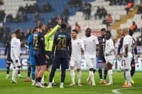 9 Gollü Maçta Kazanan Kasımpaşa Oldu