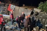 Antalya'da Yolcu Otobüsü Devrildi! 10'u Ağır 33 Yaralı