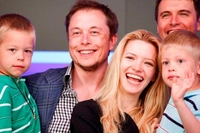 Elon Musk Çocukları ile Gündemde: 13'üncü Kez Baba Oldu