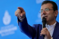 Ekrem İmamoğlu'ndan 14 Kişiye Suç Duyurusu