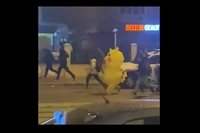 Antalya'da Eylemci 'Pikachu' Polisten Böyle Kaçtı!