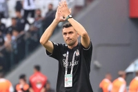 Burak Yılmaz'dan Üç Büyükler Açıklaması