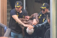Özgür Özel'e Saldıran Şahıs Adliyeye Sevk Edildi