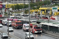 Beylikdüzü'nde Metrobüs Kazası: Bir Ölü, 20 Yaralı