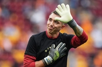Fernando Muslera, Türkiye'den Ayrıldı: Veda Sözleri Duygulandırdı