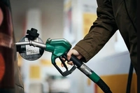 ABD-İran Gerilimi Petrolü Vurdu! Akaryakıt Fiyatlarına Zam Bekleniyor