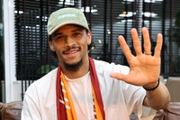 Leroy Sane'den Havaalanında İlk Sözler: "Galatasaray Adına Oynayacağım için Çok Heyecanlıyım"