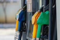 Benzin ve Motorine 2 TL Zam Geliyor