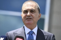 Ömer Çelik'ten Özgür Özel'e Sert Eleştiri: "Demokratik Siyaseti Anlamaktan Uzak"