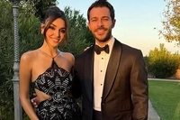 Hande Erçel ve Hakan Sabancı'dan İtalya'da Aşk Tatili