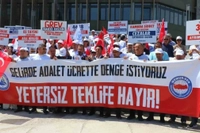 Memurlar Zam Teklifine Karşı İş Bıraktı
