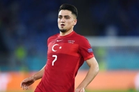 Cengiz Ünder, Ezeli Rakibe Gidiyor!