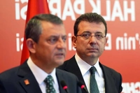 CHP'de "İmamoğlu" Çatlağı: Genel Merkez Kalkan Oldu, Tabandan İtirazlar Yükseldi