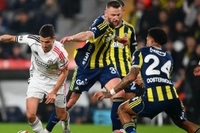 Fenerbahçe ve Beşiktaş Şükrü Saracoğlu'nda Kozlarını Paylaşıyor