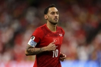Fenerbahçe'de Bomba Transfer İddiası: Gözler Hakan Çalhanoğlu'nda
