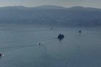 Mavi Vatan'da TEKNOFEST Heyecanı Başladı: TCG Anadolu Liderliğindeki Donanma İzmit Körfezi'ni Selamladı