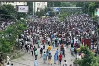 Bangladeş'te Hükümet Karşıtı Protestolar Can Aldı: 93 Ölü!