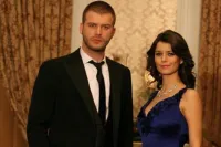 Beren Saat ve Kıvanç Tatlıtuğ’un Yeni Filminin Yönetmeni Belli Oldu: Gönenç Uyanık