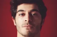 Bir Gece Masalı’nın Komiser Mahir’i Burak Deniz Kimdir? Komiser Mahir Gerçek Adı ve Tüm Detaylar!