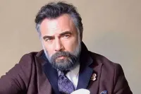 Ev Hapsi Şükrü Kimdir? Oktay Kaynarca'nın Canlandırdığı (Şükrü) Karakteri ve Tüm Detaylar!