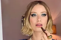 Hazal Kaya Doğum Gününü 'Haklıyım' Konseptli Bir Partiyle Kutladı