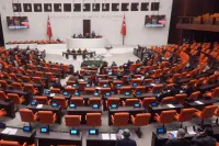İktidar ve Muhalefet Arasında 'Kayyım' Krizi: Meclis Çalkalanıyor