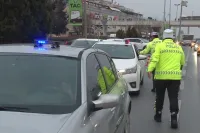 Polis çakarlı araçlarda artış var! Yol güvenliğimiz tehlikede