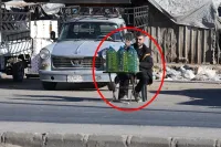 Suriye'de Seyyar Benzin Görüntüleri Görenlerin Ağzını Açıkta Bıraktı