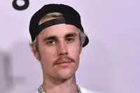 Popun Prensi Müziğe Geri Dönüyor: Justin Bieber'ın Nakit Sıkıntısı Çektiği Konuşuluyor!