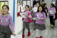 Öğrenciler Karnelerini Aldı; Yarıyıl Tatili Başladı