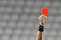 Kırmızı Kart Görüp Hakemi Bıçaklamıştı: Genç Sporcu Futboldan Ömür Boyu Men Edildi
