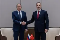 Rusya Dışişleri Bakanı Lavrov Ankara'da Bakan Fidan'la Görüştü: Savaşı Bitirecek Şartı Açıkladı