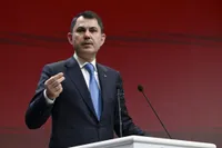 Murat Kurum Malatya'daki Depremzedeleri Zor Durumda Bırakan Firmalara Tepki Gösterdi