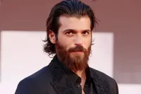 El Turco Yayından Kaldırılmıştı! Can Yaman'dan Papa'nın Sözleriyle Anlamlı Gönderme!