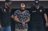 Balçova'daki Polis Merkezine Saldırı Sonrası Soruşturmada Yeni Gelişme: 16 Şüpheli Serbest Bırakıldı!