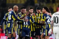 Fenerbahçe'de Transfer Bombardımanı: Tedesco'nun Gözü Goretzka'da, Hayaller Lewandowski!