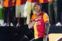 Galatasaray Taraftarı Bu Habere Çok Sevinecek! Icardi Hiçbir Yere Gitmiyor!
