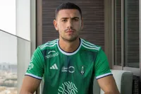 Merih Demiral, Memleketinde Açtığı "28 Kafe" ile Şehit Ailelerine Ücretsiz Hizmet Veriyor!