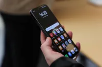 Yıl Sonunda Akıllı Telefonlar Cep Yakacak! Yüzde 40 Zam Bekleniyor