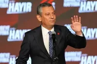 Özgür Özel Yeniden Grup Başkanı Seçildi