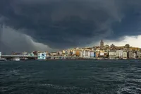 İstanbul'da Sağanak Alarmı: Öğle Saatlerine Dikkat!