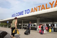 Antalya Havalimanı'nda Fahiş Fiyat İsyanı: Alman Turistler Şoke Oldu!