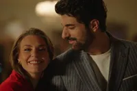 Enfes Bir Akşam Dizisinin 2. Sezonu Ertelendi: Seyirciden Netflix'e Büyük Tepki!